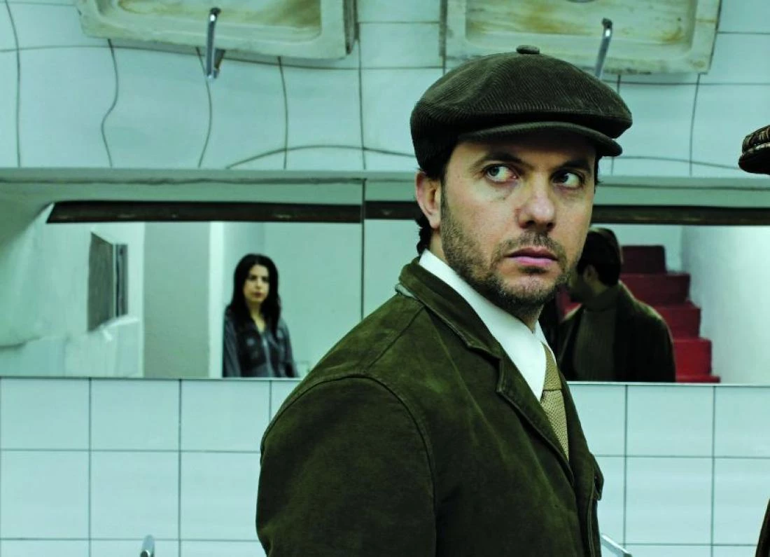 Δεν κλείνει το στόμα του ο Ελληνοαλβανός οπαδός του ΣΥΡΙΖΑ: «H RENEA ζήτησε από τον Κατσίφα να παραδοθεί» – Επανέλαβε το «μπράβο»!